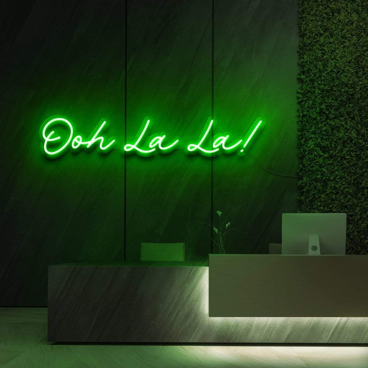 "Ooh La La" Neon Sign for Beauty & Cosmetic Studios
